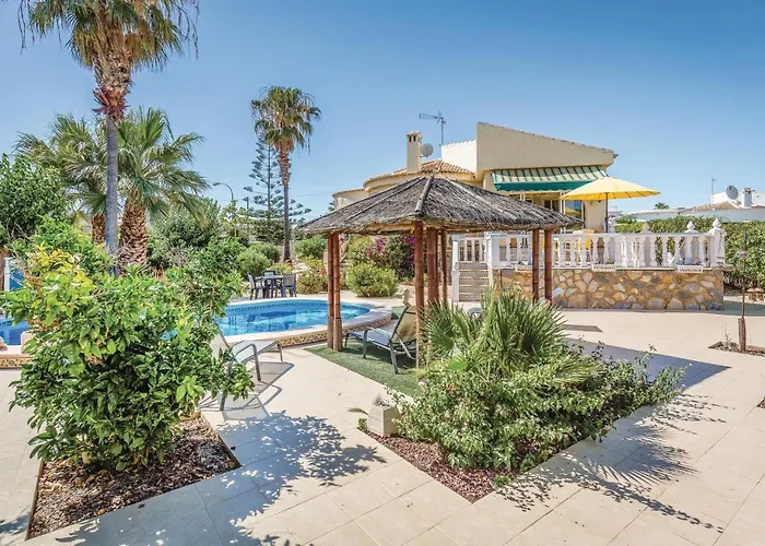 Urb San Luis Holiday home